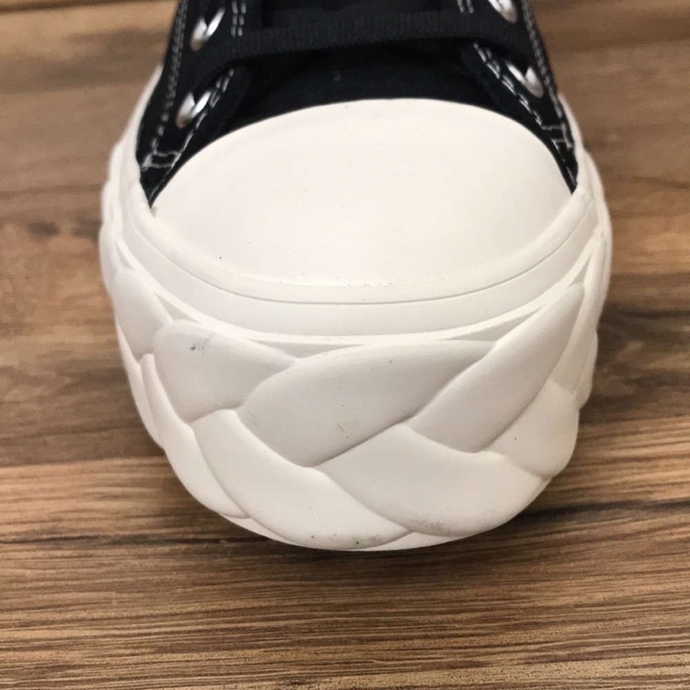 PLATFORM LEATHER CONVERSE HIGH TOP BRAND NEW - Picture 4 of 14